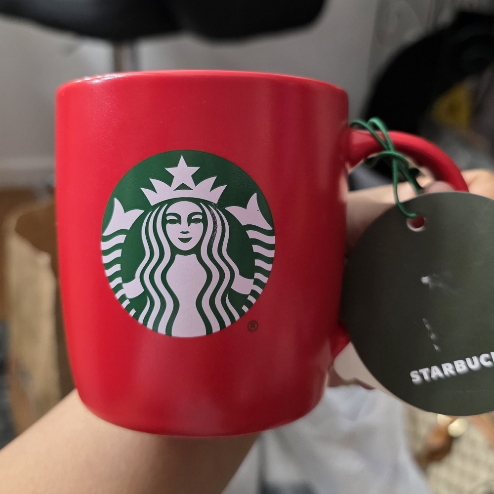 NEW Starbucks 2025 Classic Red Coffee Mug 11 Oz Mermaid Logo Matte Finish NEW - Picture 2 of 8